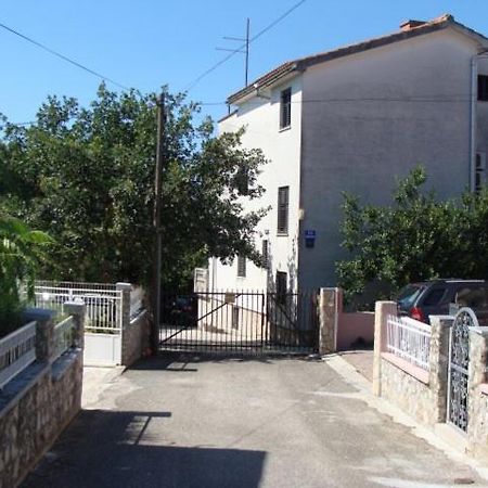 Apartmani Svetina Vodice Exterior foto